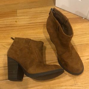 Size 7 brown booties